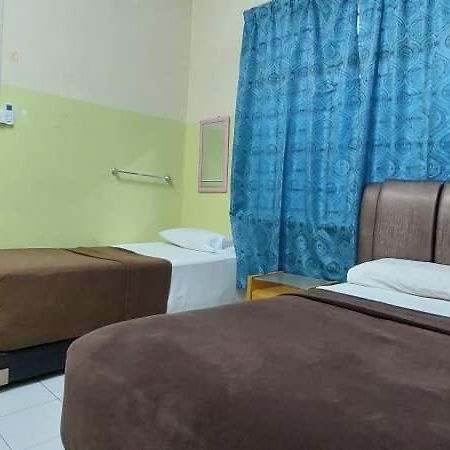 Sobey Laris Roomstay Gua Musang Exterior foto