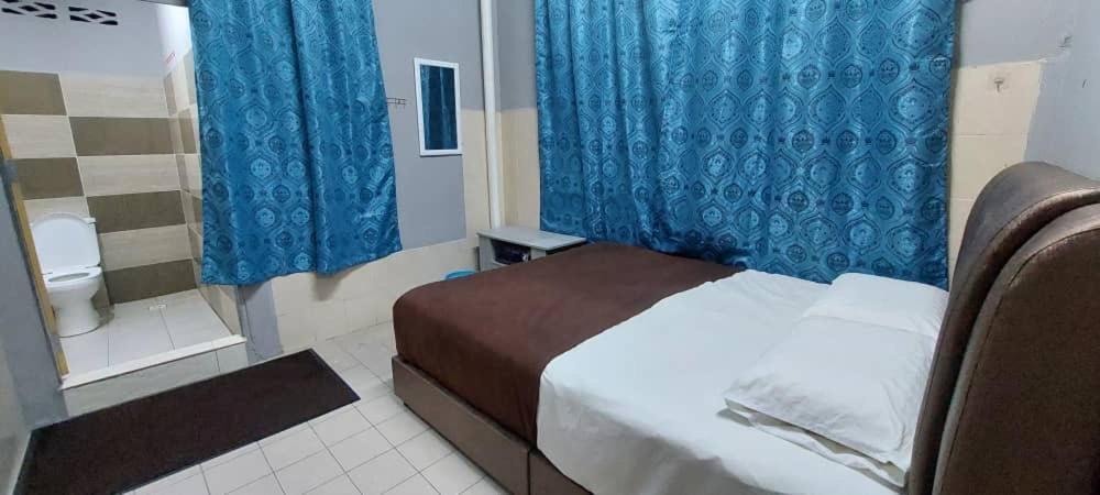 Sobey Laris Roomstay Gua Musang Exterior foto